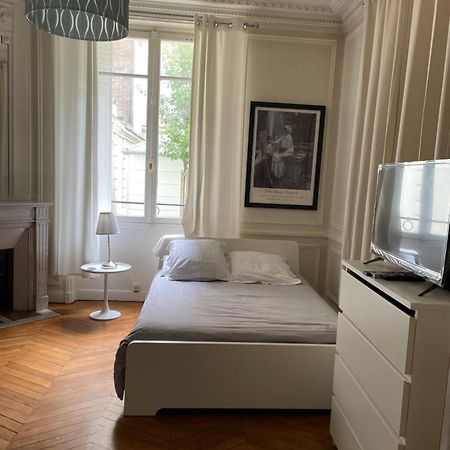 Studio A Paris Pres Du Pont Mirabeau Et Tour Eiffel Bagian luar foto
